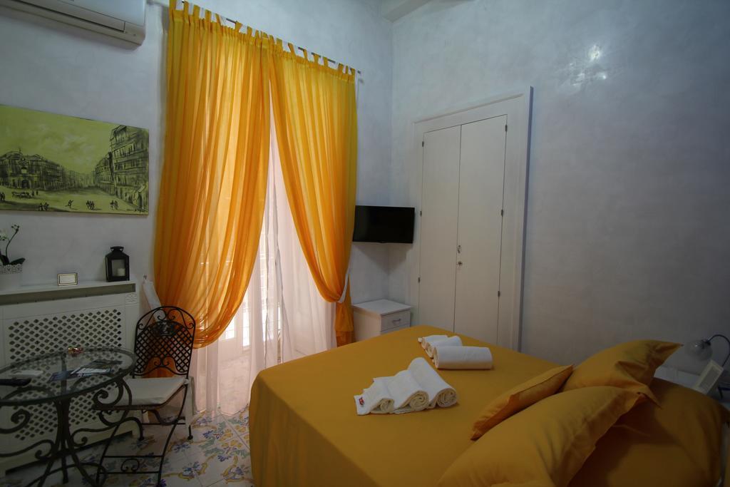 Le Vie Di Napoli B&B Luaran gambar