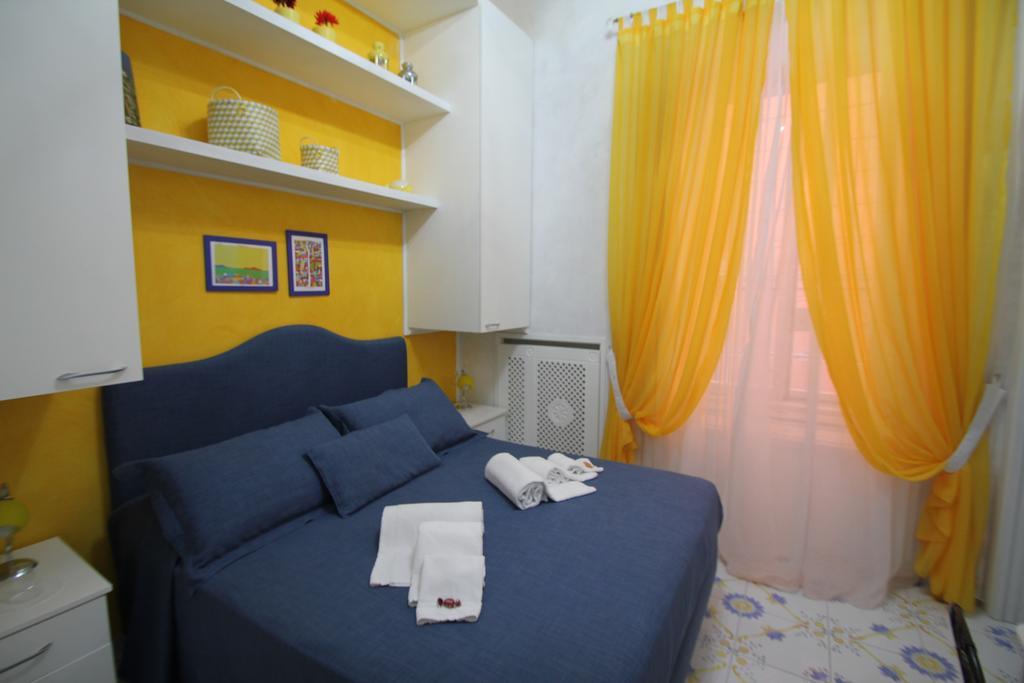 Le Vie Di Napoli B&B Luaran gambar
