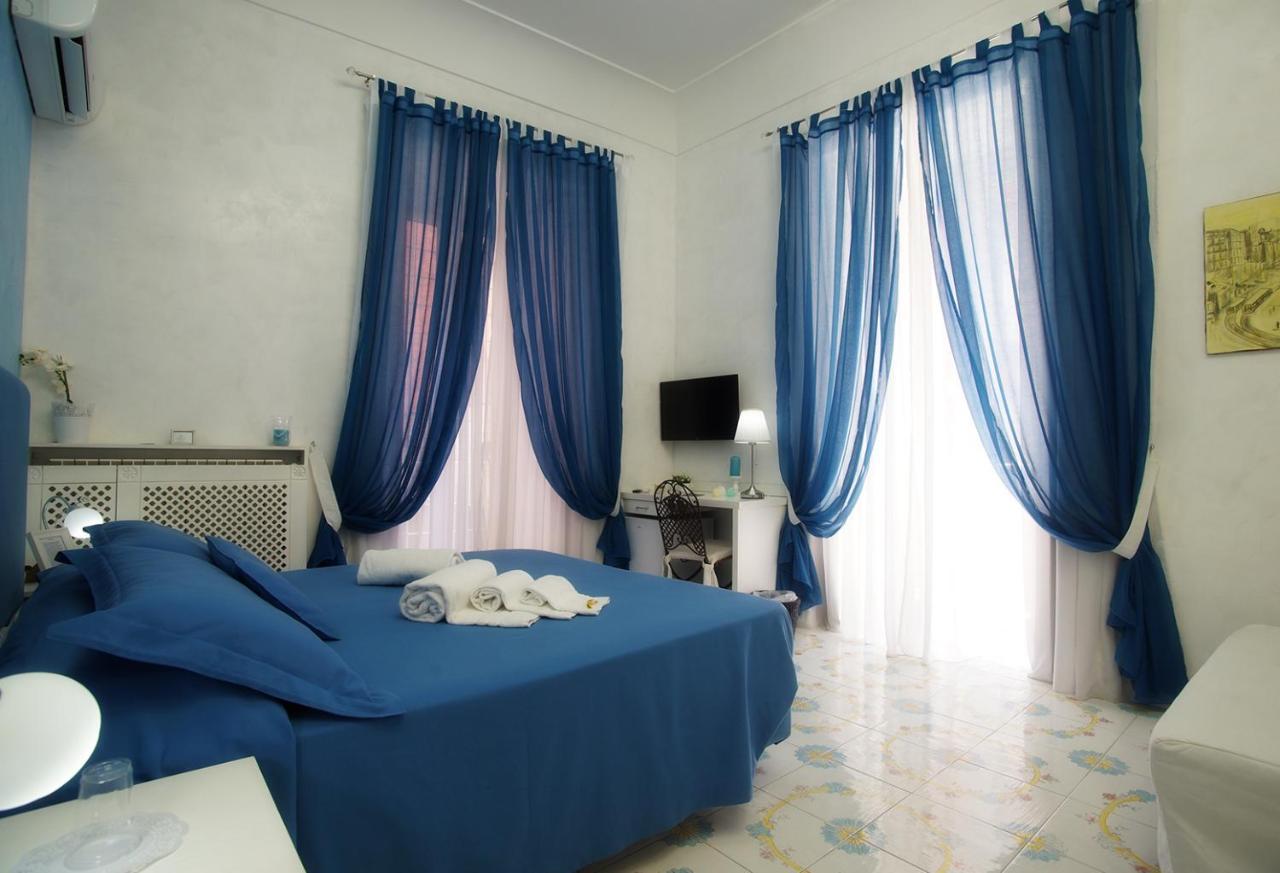 Le Vie Di Napoli B&B Luaran gambar