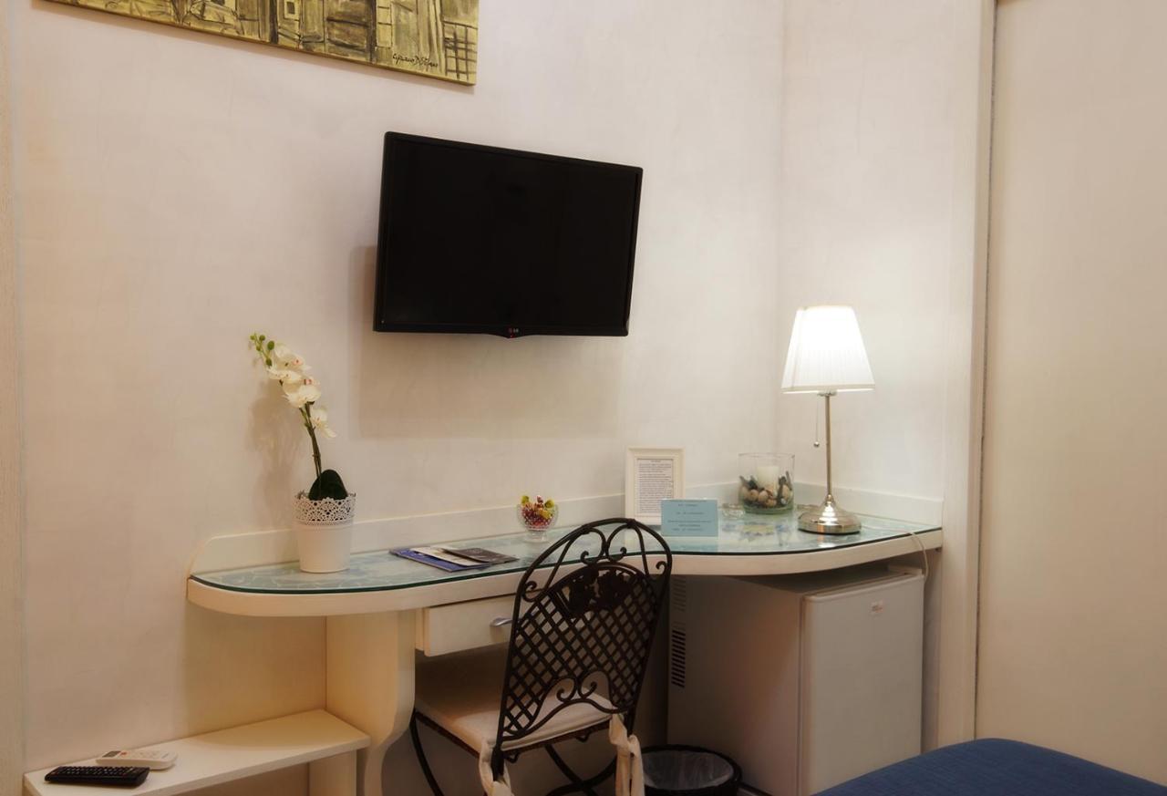 Le Vie Di Napoli B&B Luaran gambar