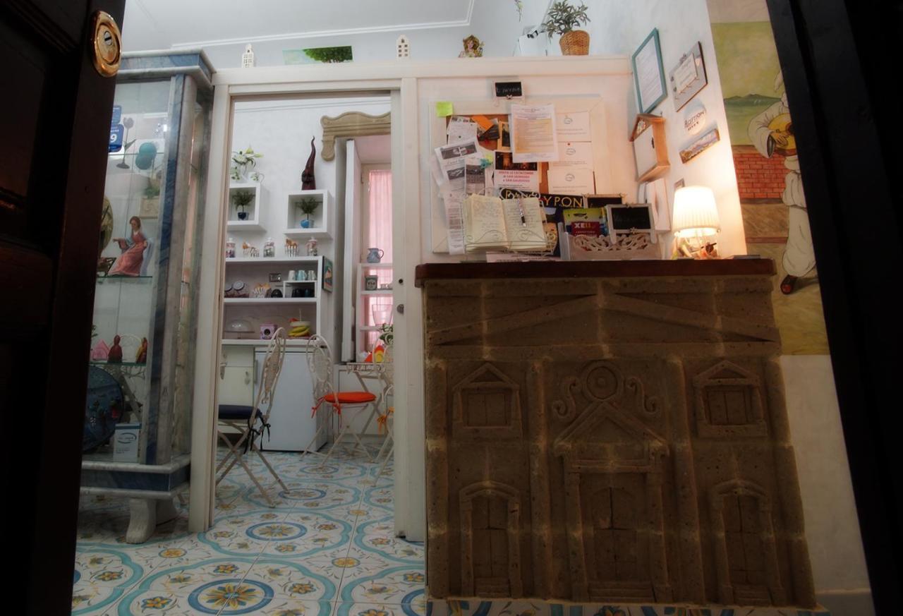 Le Vie Di Napoli B&B Luaran gambar