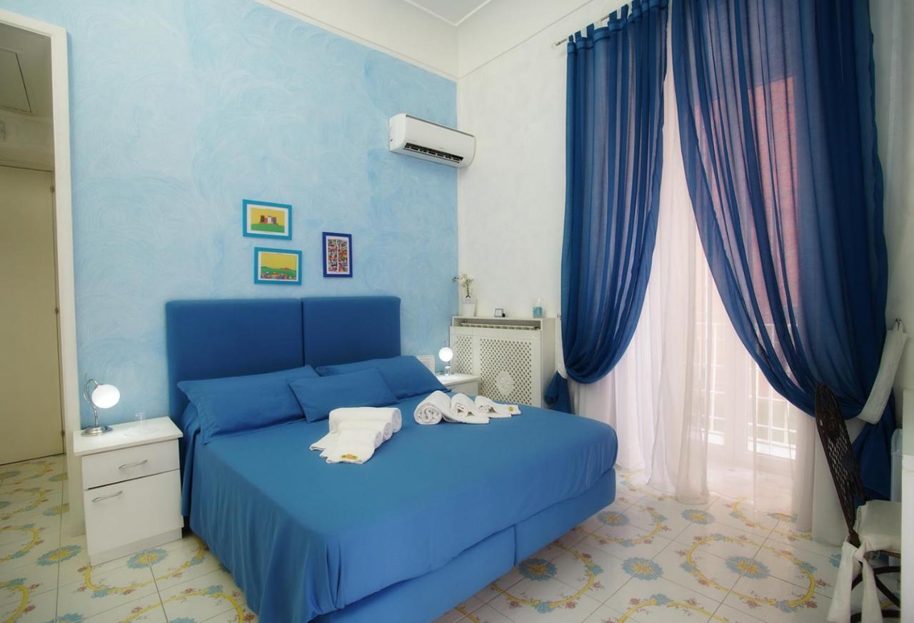 Le Vie Di Napoli B&B Luaran gambar